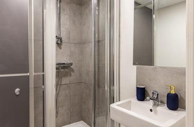 Cromwell Range, Fallowfield, Manchester - Image 2